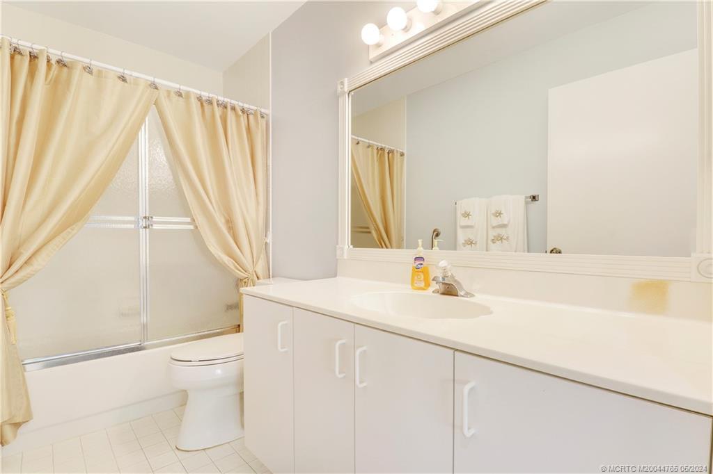 3911 SW Whispering Sound Drive