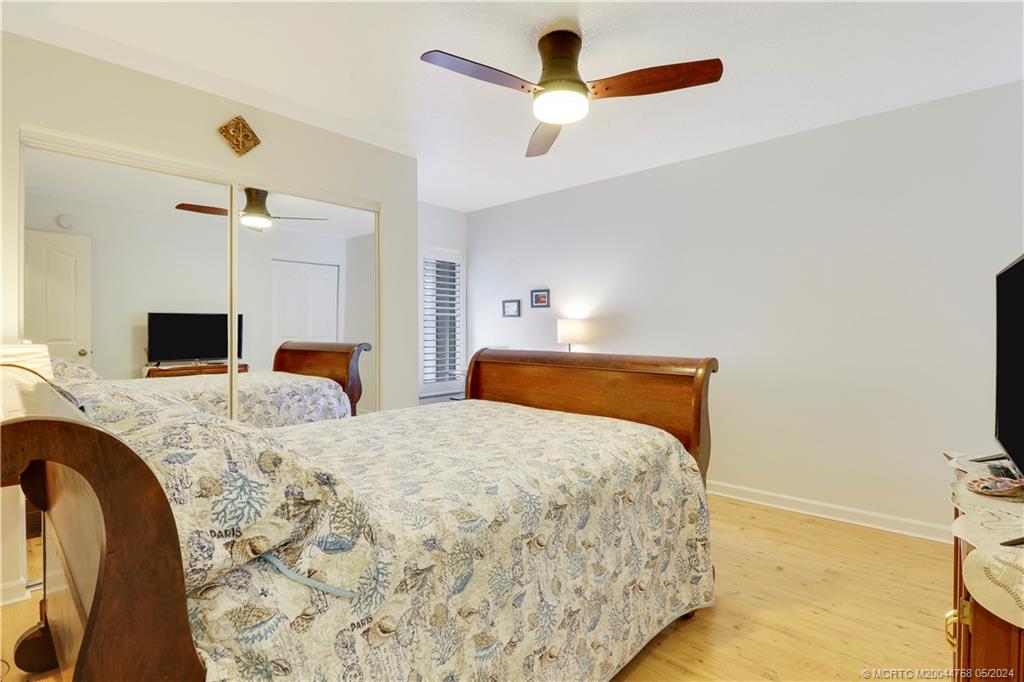 5662 SE Schooner Oaks Way