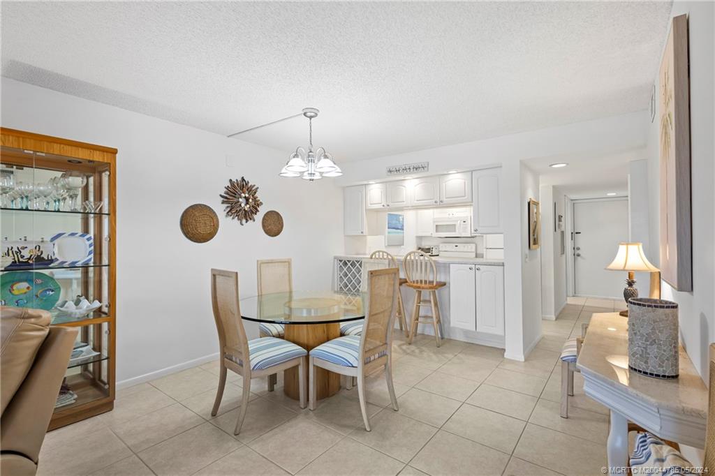 40 NE Plantation Road 202