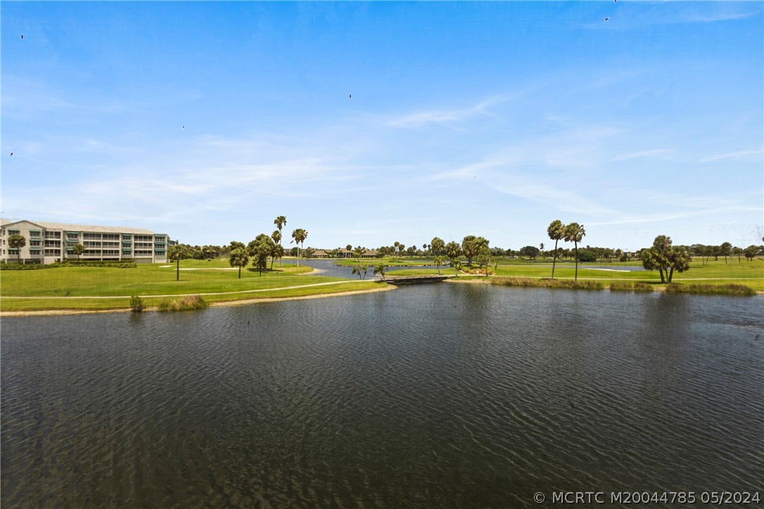 40 NE Plantation Road 202