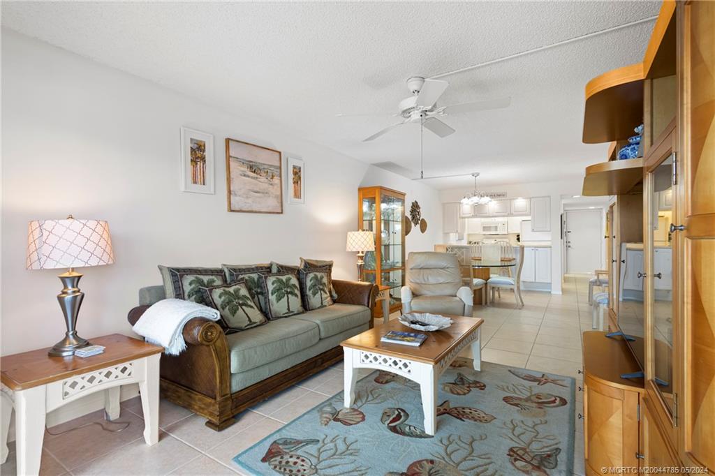 40 NE Plantation Road 202