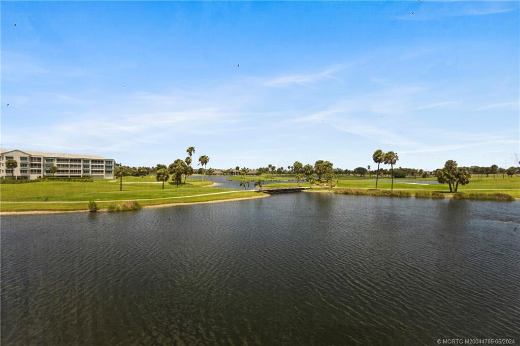 40 NE Plantation Road 202