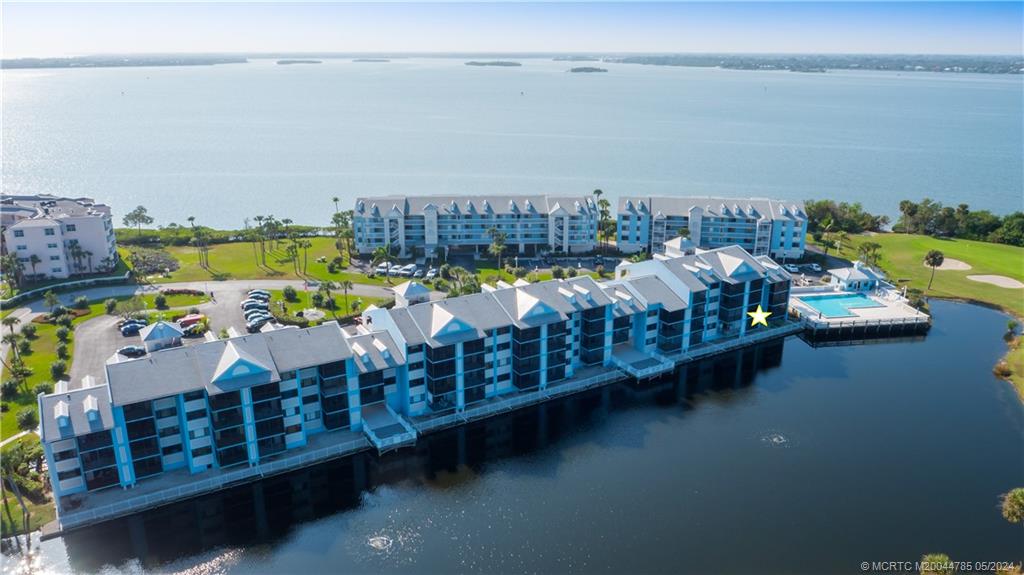 40 NE Plantation Road 202