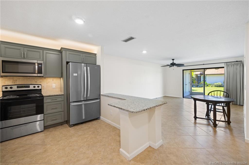 6531 SE Federal Highway N104