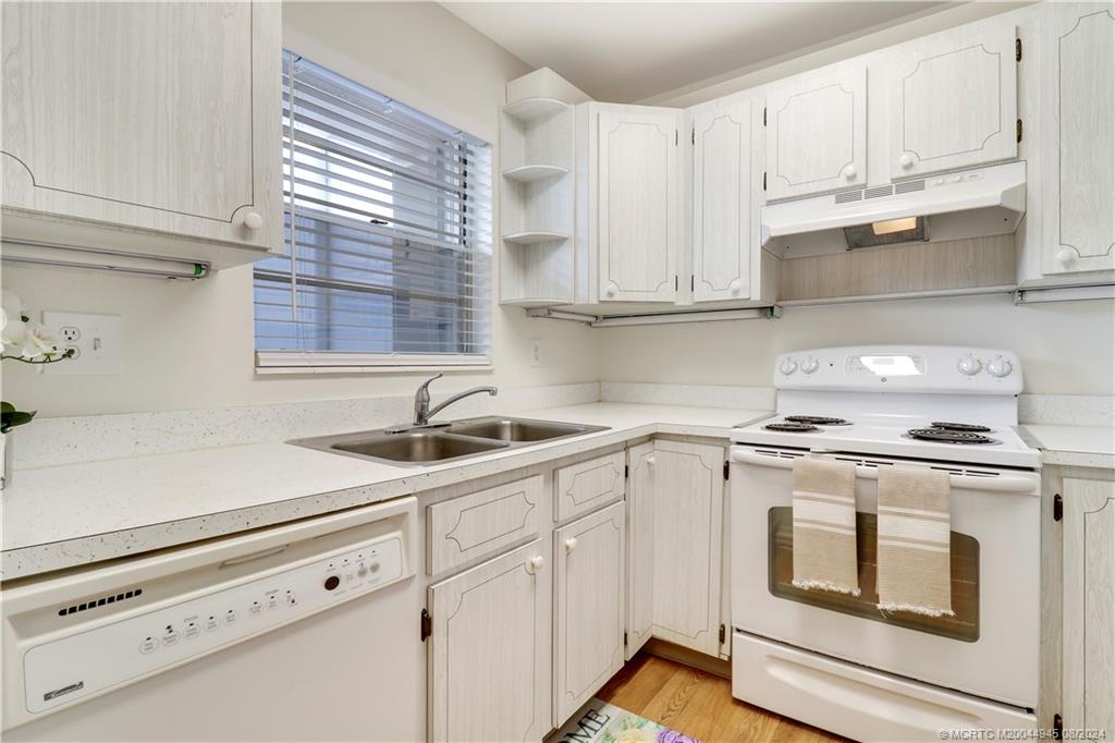 2600 SE Ocean Blvd D2