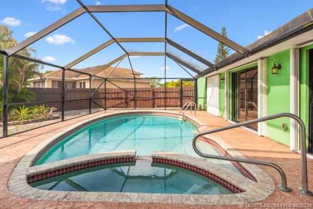 102 NE Dominican Terrace