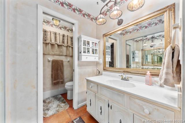 102 NE Dominican Terrace