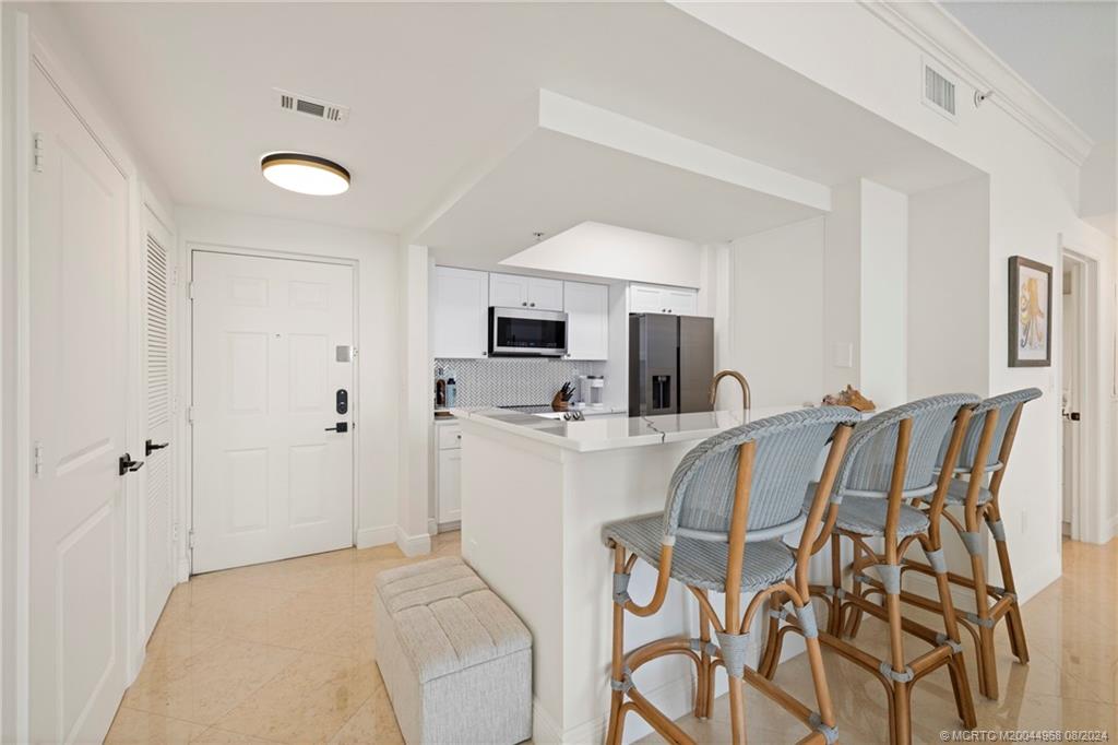 675 NW Flagler Avenue 202