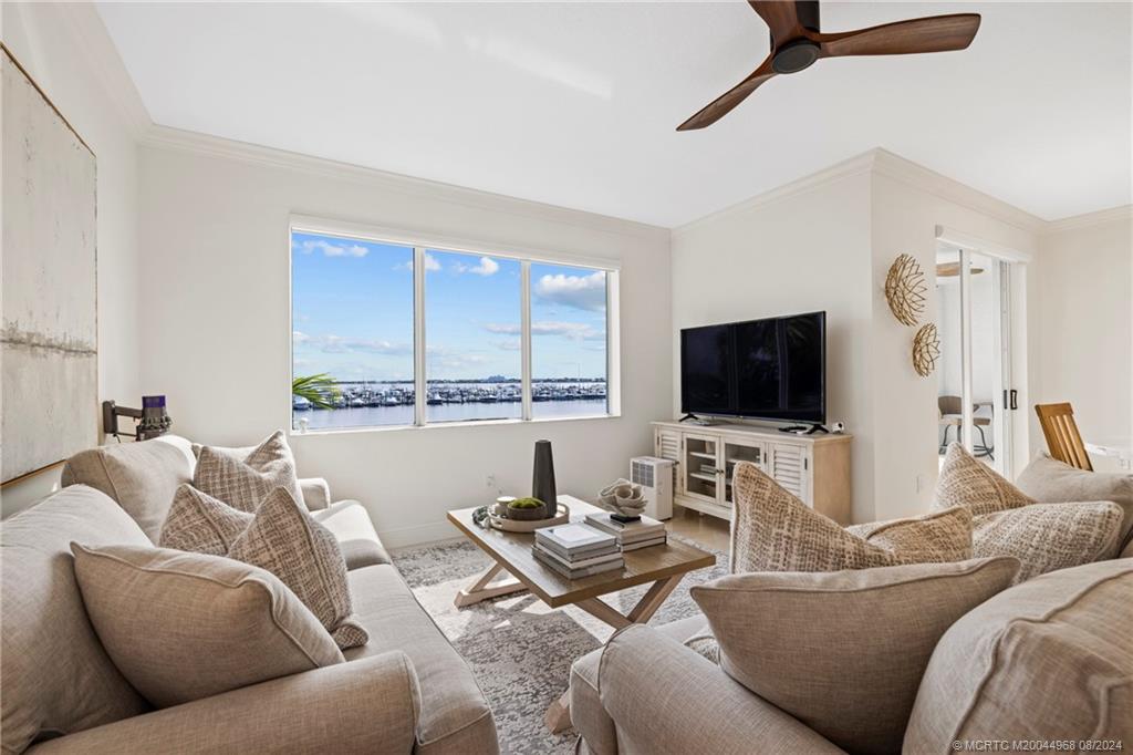 675 NW Flagler Avenue 202