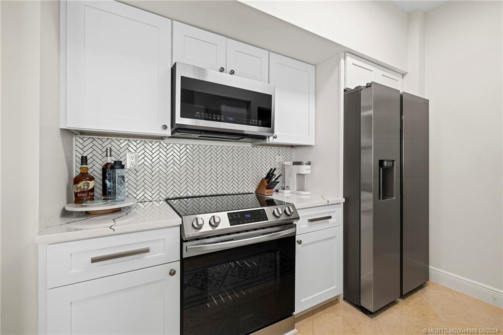 675 NW Flagler Avenue 202