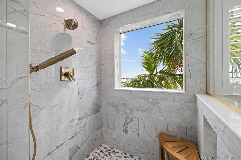 675 NW Flagler Avenue 202