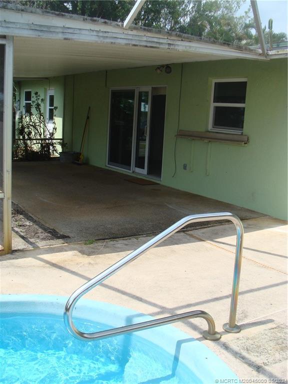 925 SE Flamingo Avenue