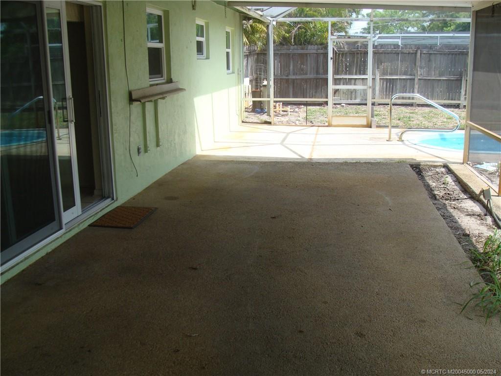 925 SE Flamingo Avenue