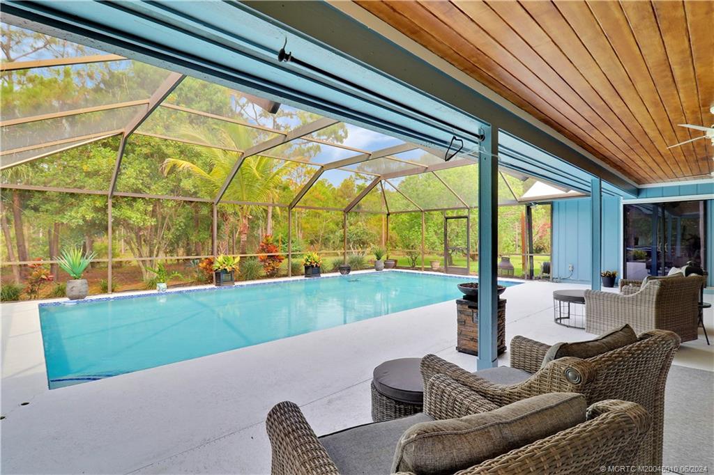 5266 SW Leeward Lane