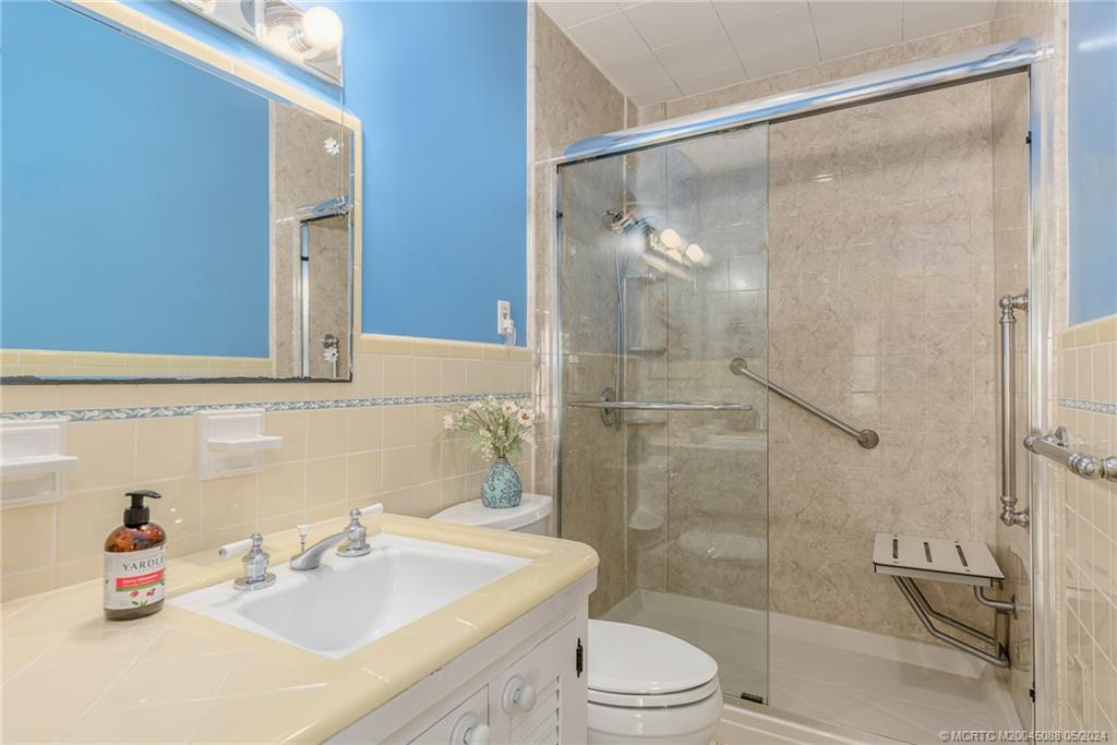 818 SE Riverside Drive