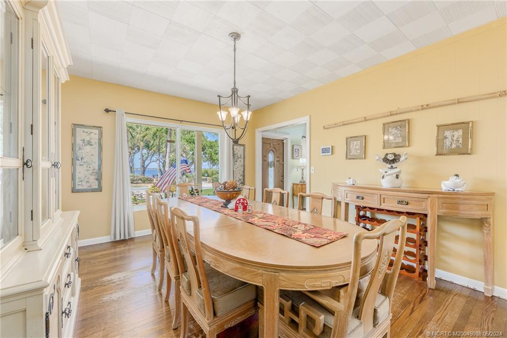 818 SE Riverside Drive