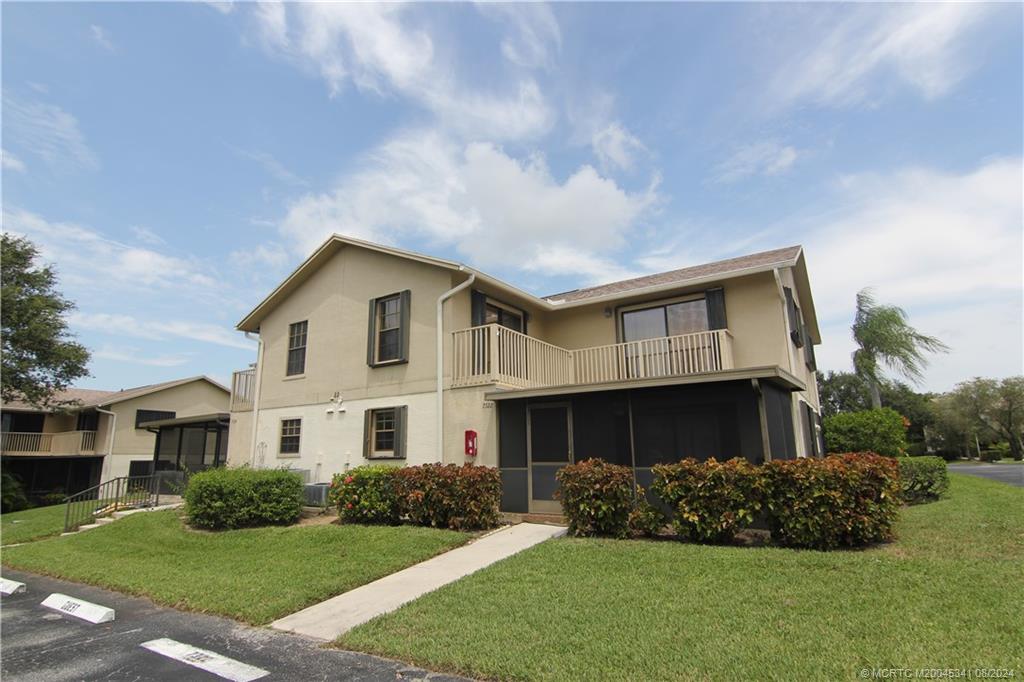 7322 SE Concord Place