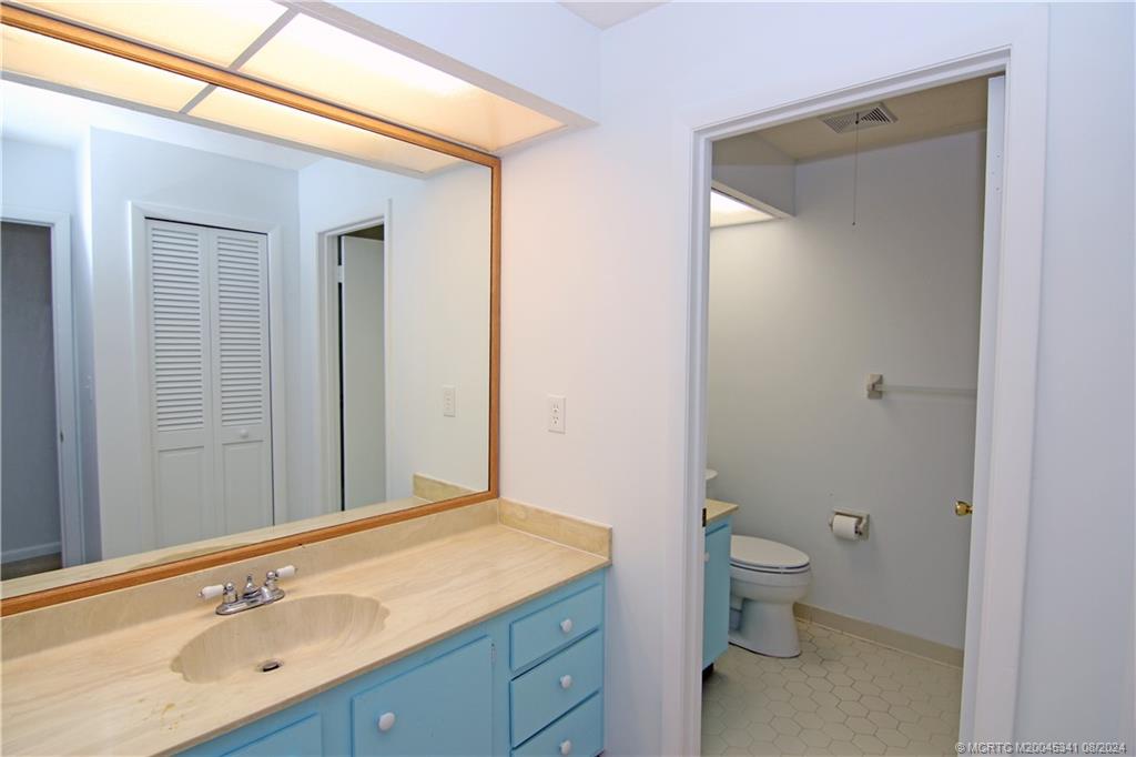 7322 SE Concord Place