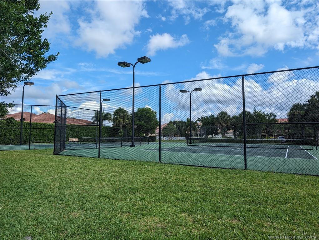 1468 SE Conference Circle