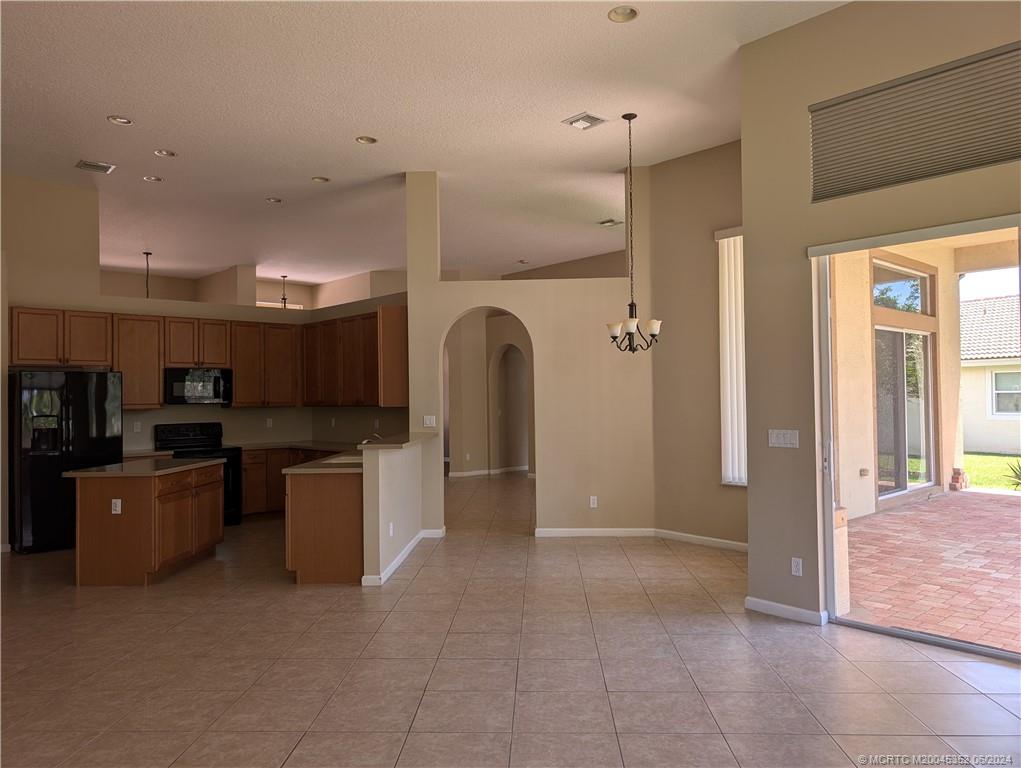 1468 SE Conference Circle