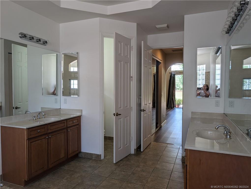 1468 SE Conference Circle