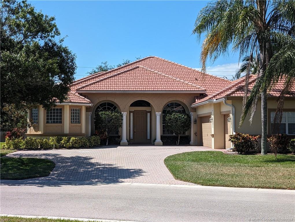 1468 SE Conference Circle