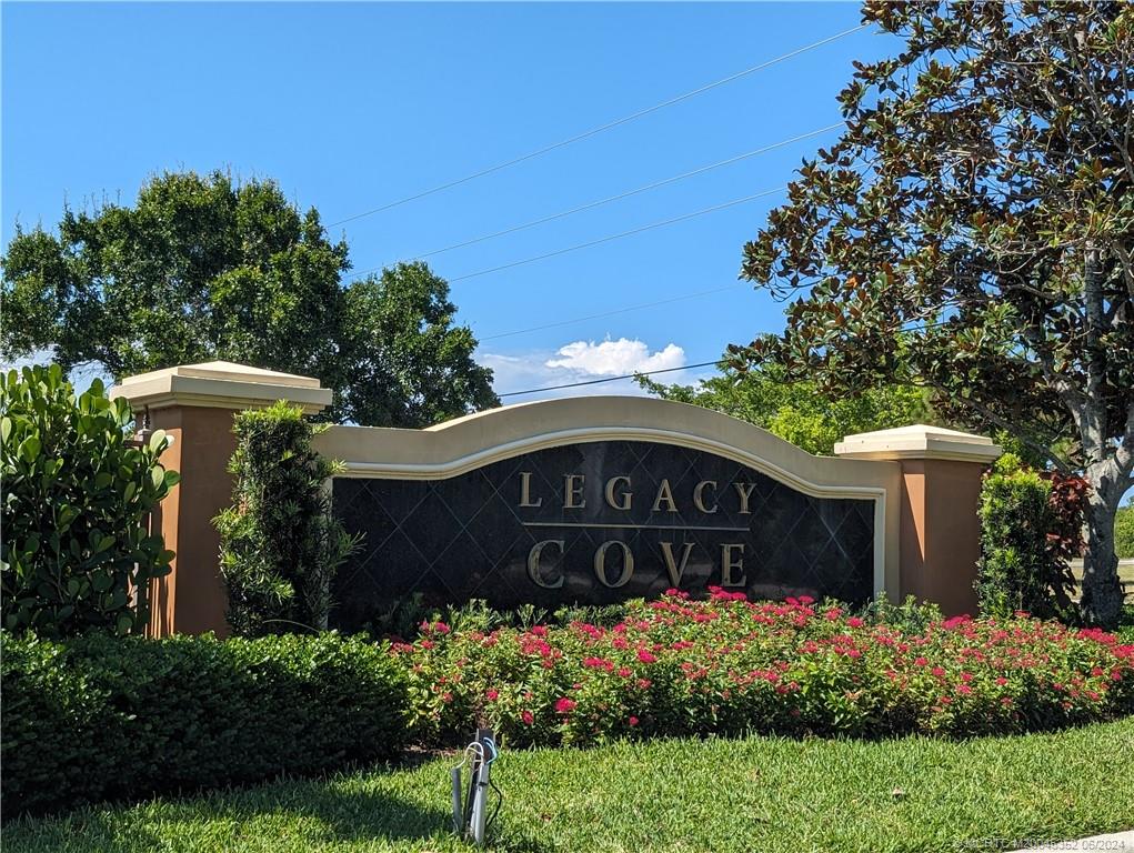 1468 SE Conference Circle