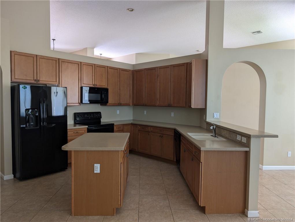 1468 SE Conference Circle