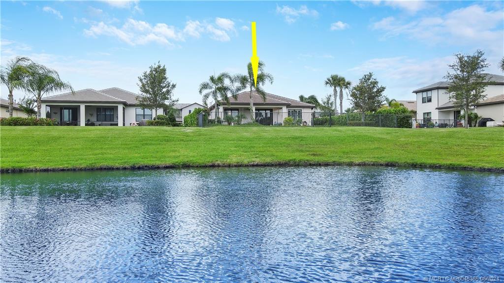 775 SE Villandry Way