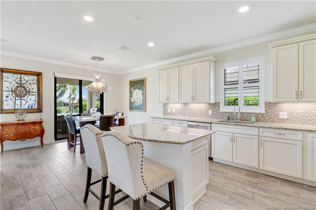 775 SE Villandry Way