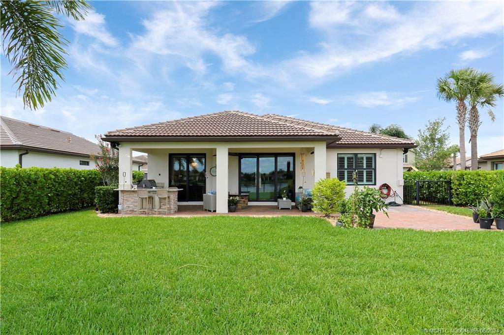 775 SE Villandry Way