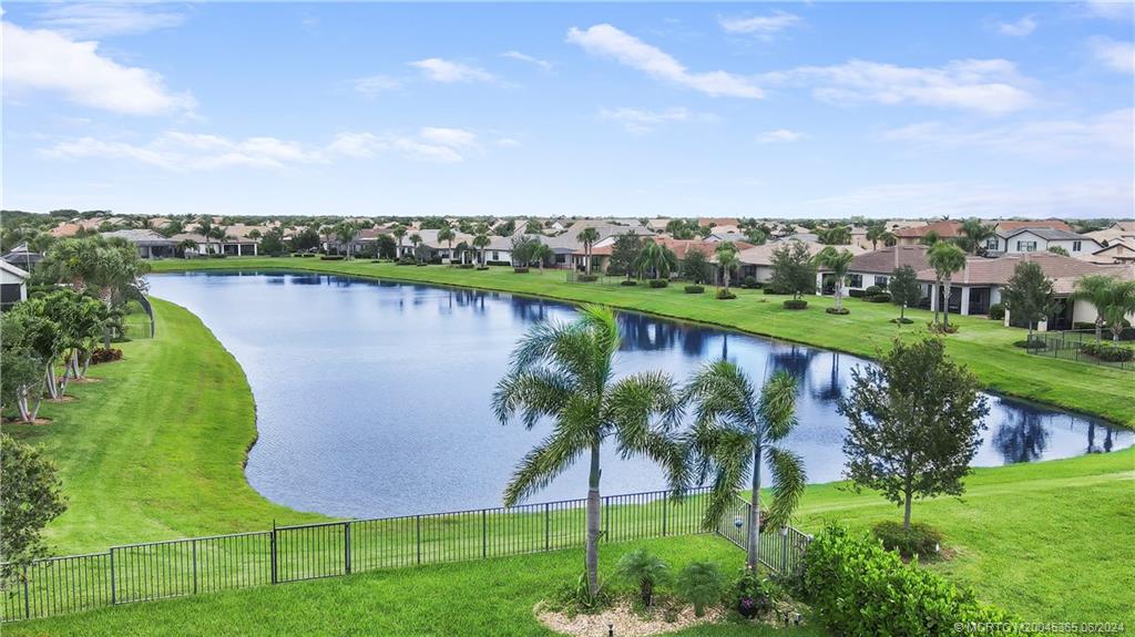 775 SE Villandry Way