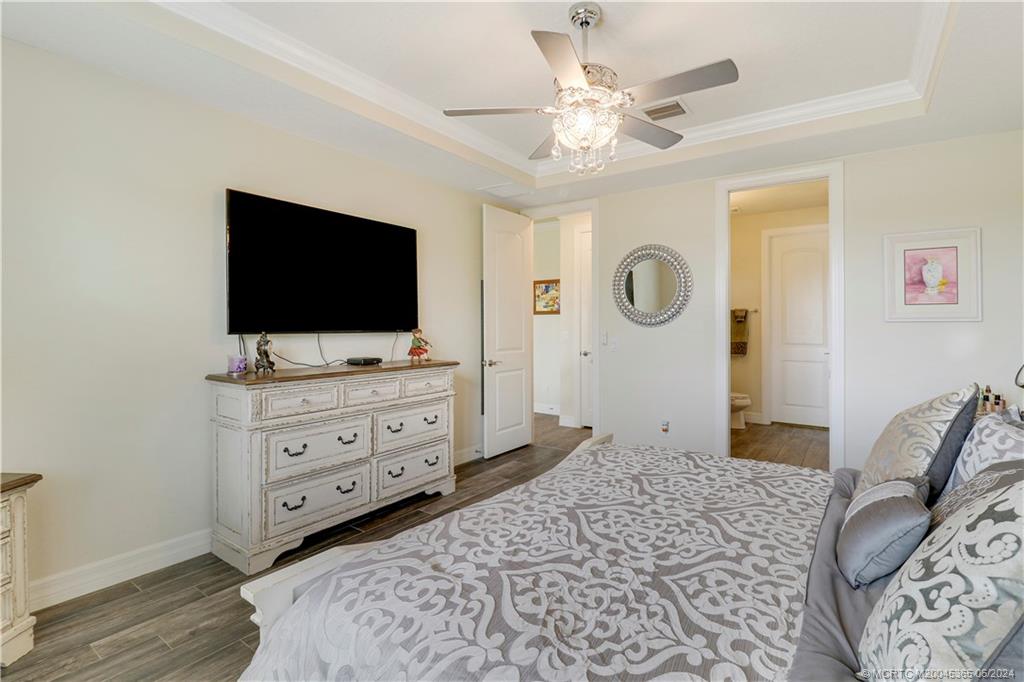 775 SE Villandry Way