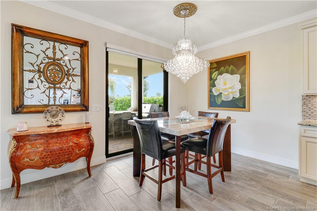 775 SE Villandry Way