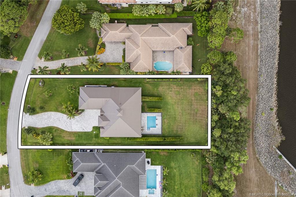 3442 SW Rivers End Way