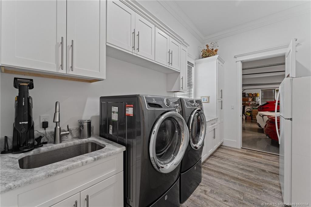 3442 SW Rivers End Way