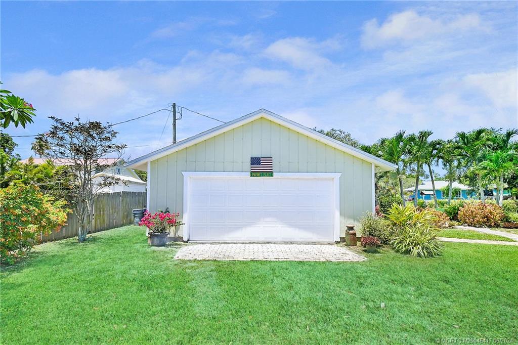 12851 SE Circle Drive