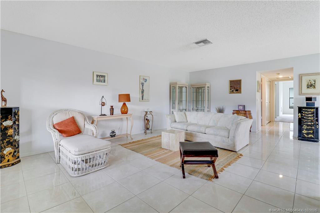 1738 W Sanderling Lane 4