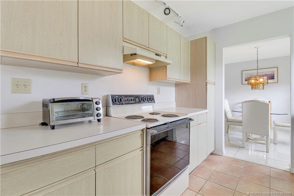 1738 W Sanderling Lane 4