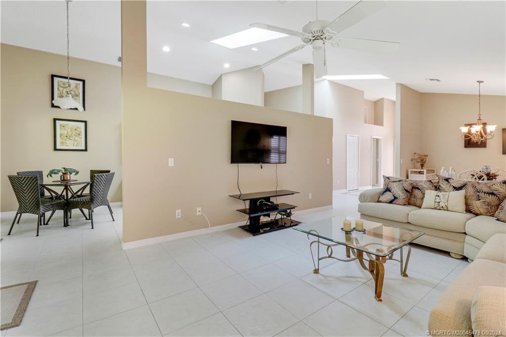 4228 SW Mallard Creek Trail