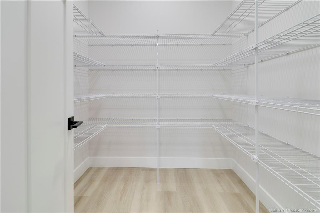 1133 NE Orange Avenue