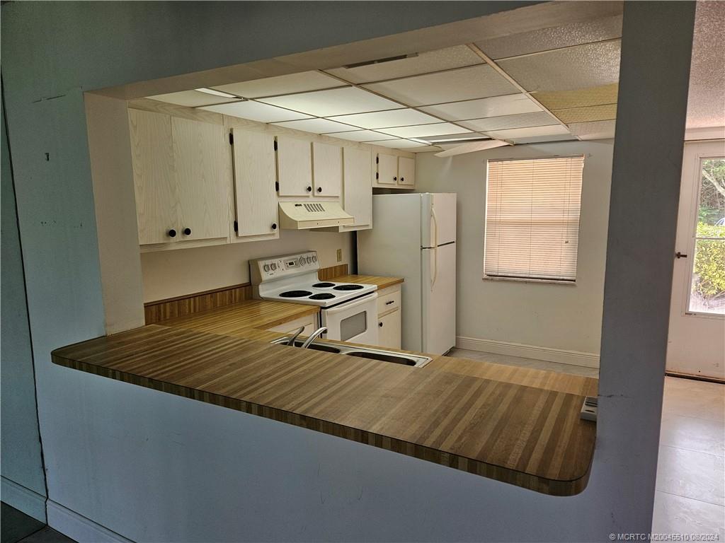 7370 S Ocean Drive 114