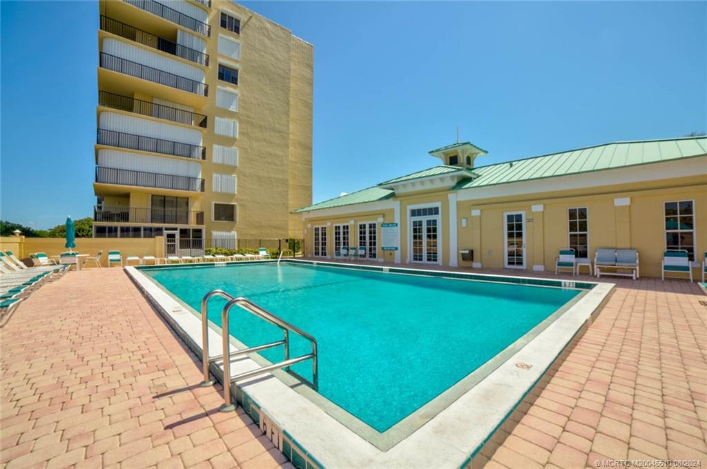 7370 S Ocean Drive 114