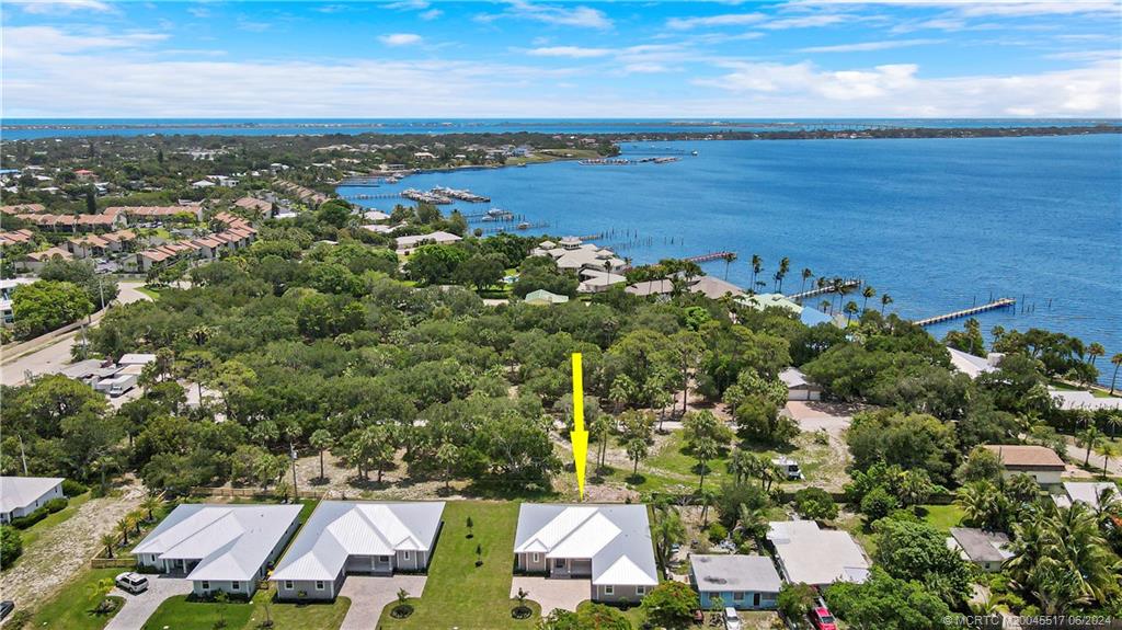 1113 NE Orange Avenue