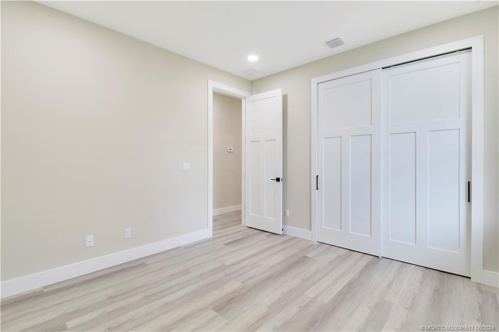 1113 NE Orange Avenue