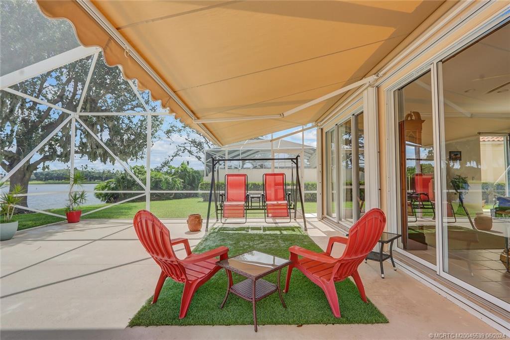 1325 SW Balmoral Trace