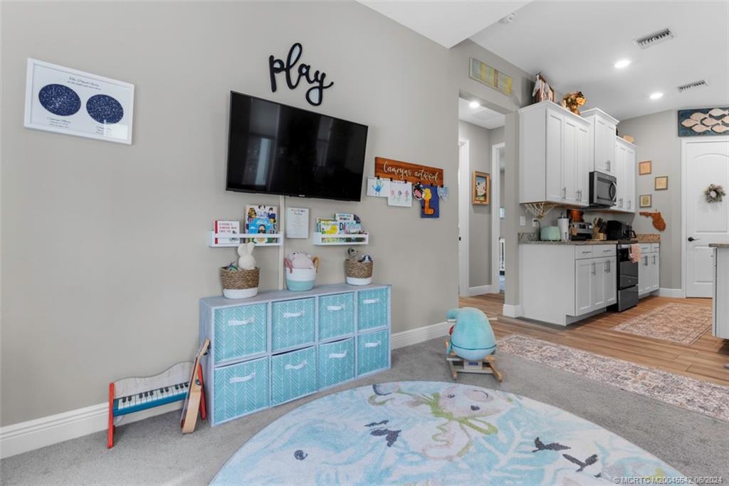 1656 SE Dome Circle