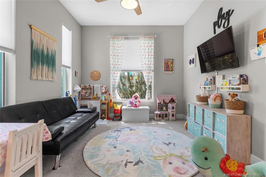 1656 SE Dome Circle