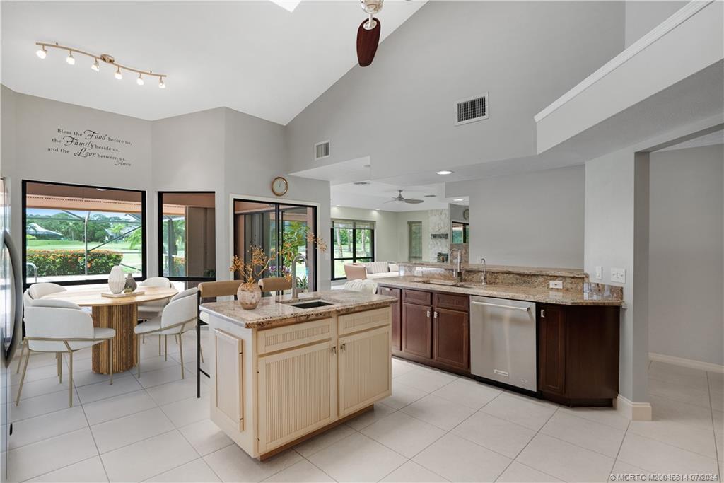 3862 SW Bimini Circle N