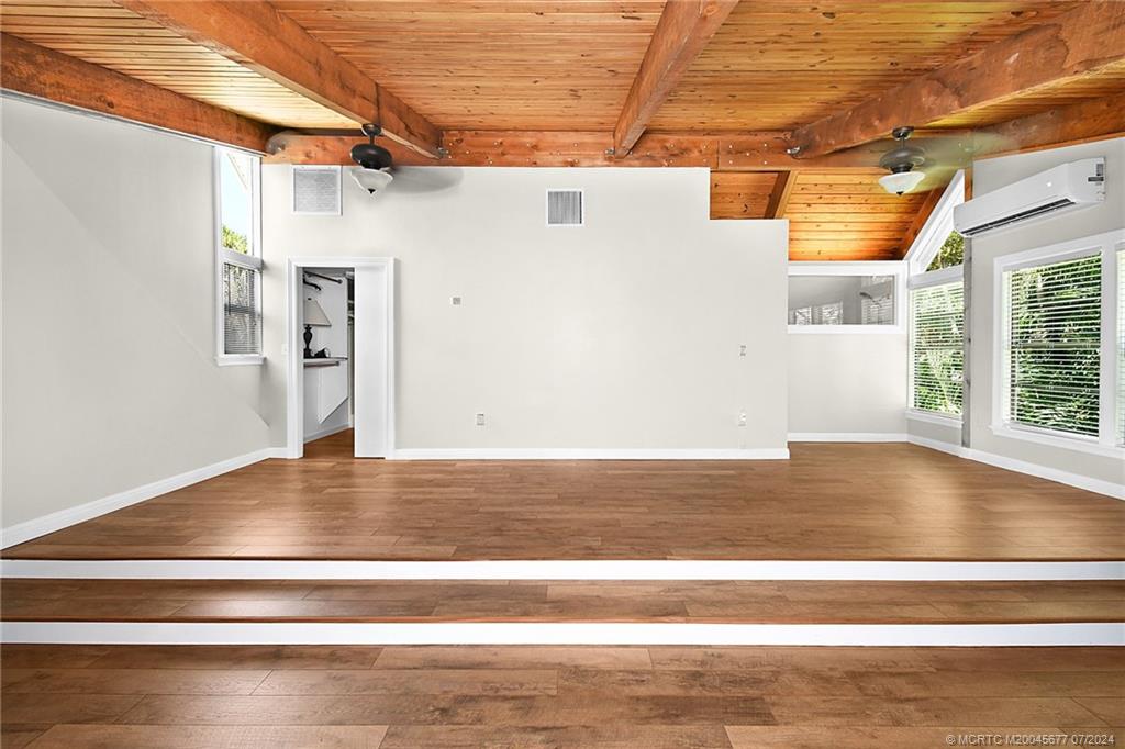 5513 Spruce Drive